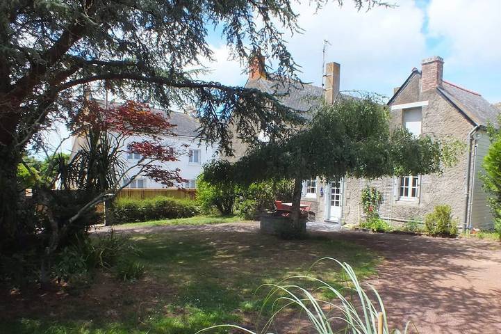 Location de vacances pour 11 personnes, avec jardin dans Pont d'Armes