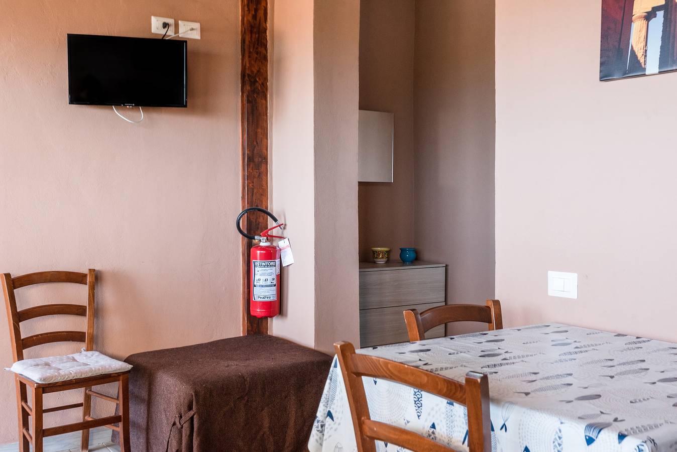 Appartamento intero, Casa Vacanze 'Abbacari 1' con Vista Mare, Wi-Fi e Aria Condizionata in Realmonte, Provincia di Agrigento
