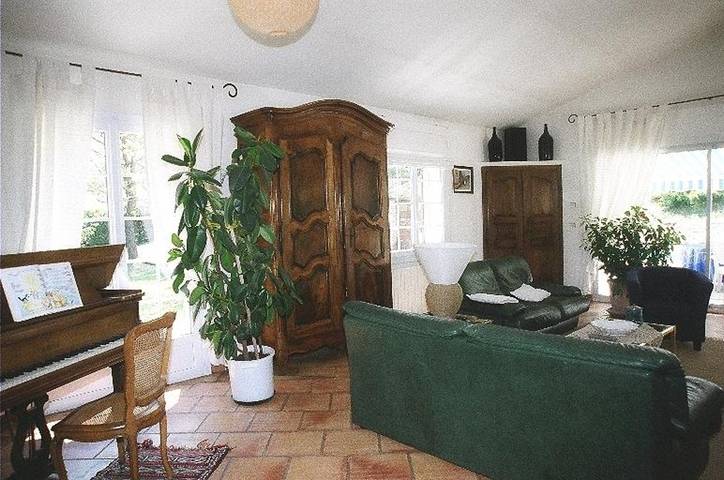 Location de vacances pour 8 personnes, avec jardin ainsi que balcon et piscine à Céreste - 3