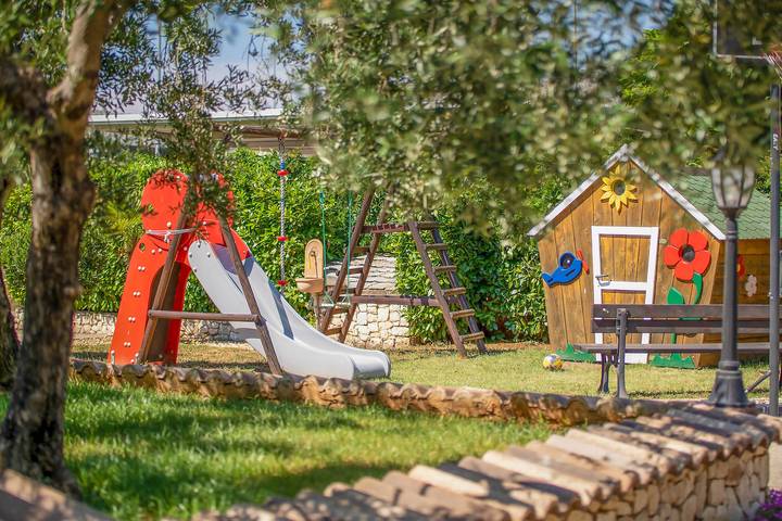 Villa pour 12 personnes, avec jardin et piscine à Šibenik - 2
