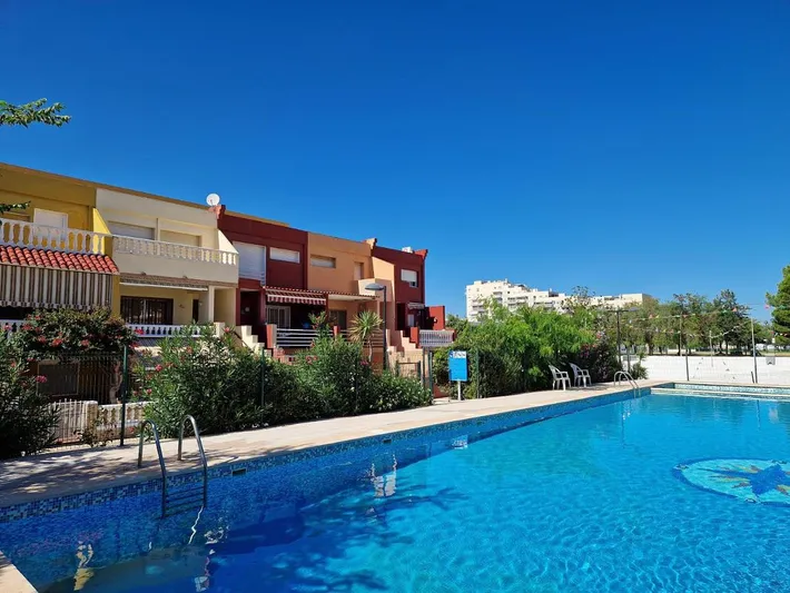 Chalet para 12 personas, con piscina y jardín, Se admiten mascotas - 1