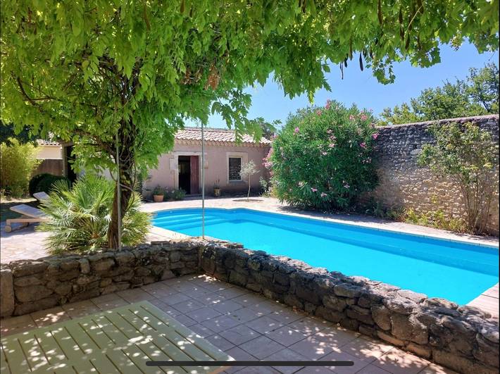 Location de vacances pour 6 personnes, avec jardin et terrasse à Grillon - 2