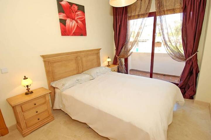 Costa Del Sol. Belle villa de quatre chambres avec vue imprenable et piscine privée in Coín, Cordillera Penibética
