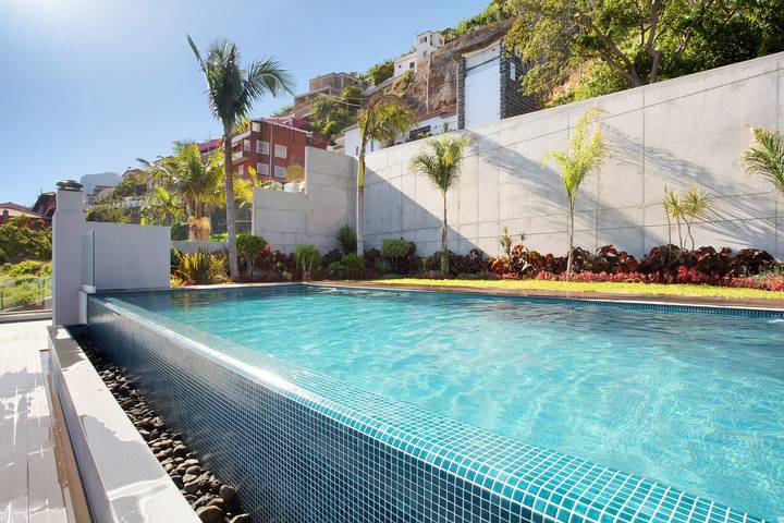 Gîte pour 5 personnes, avec balcon à Câmara de Lobos - 2