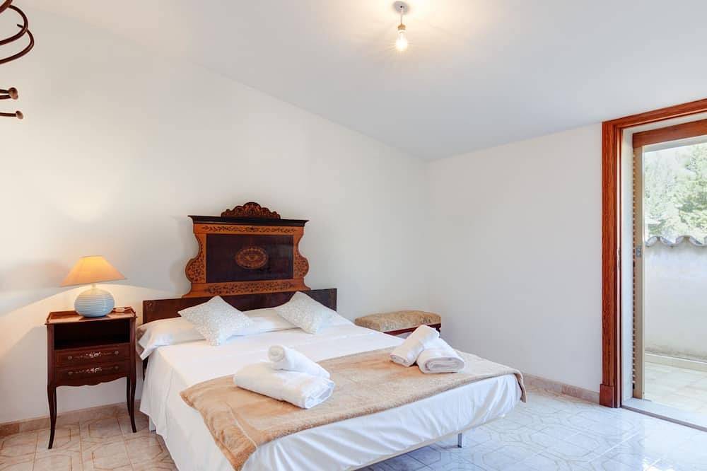 Villa Vallespir - Belle villa avec jardin et terrasse à 200 mètres de la plage in Playa de Alcúdia, Alcúdia