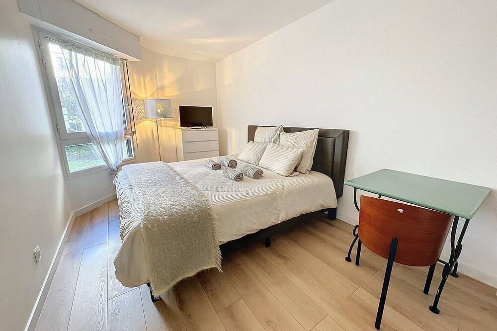 Appartement entier, 2 bedroom apartment in le chesnay-rocquencourt in Le Chesnay, Yvelines