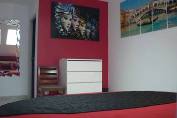 Chambre D’hôte pour 2 Personnes dans Saint-Laurent-la-Roche, Jura, Photo 1