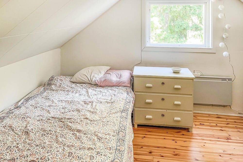 Hus för 5 Personer in Örebro kommun, Hjälmaren