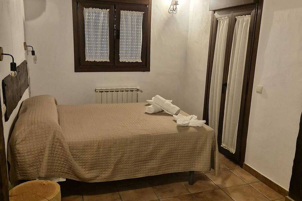 Casa Abuelo Cañi in Arenas de San Pedro, Valle del Tiétar