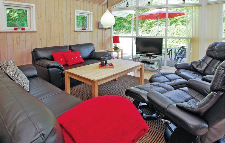 Ferienhaus für 8 Personen, mit Whirlpool und Terrasse sowie Sauna und Garten in Loddenhøj - 4