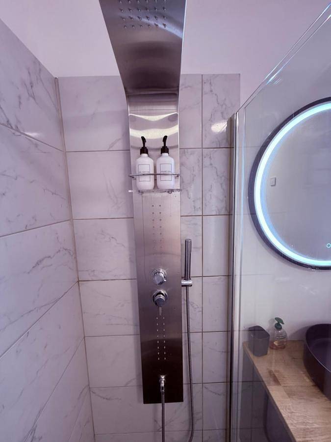 Appartement entier, One-Bedroom Apartment in Plaisance-du-Touch, Toulouse et ses environs