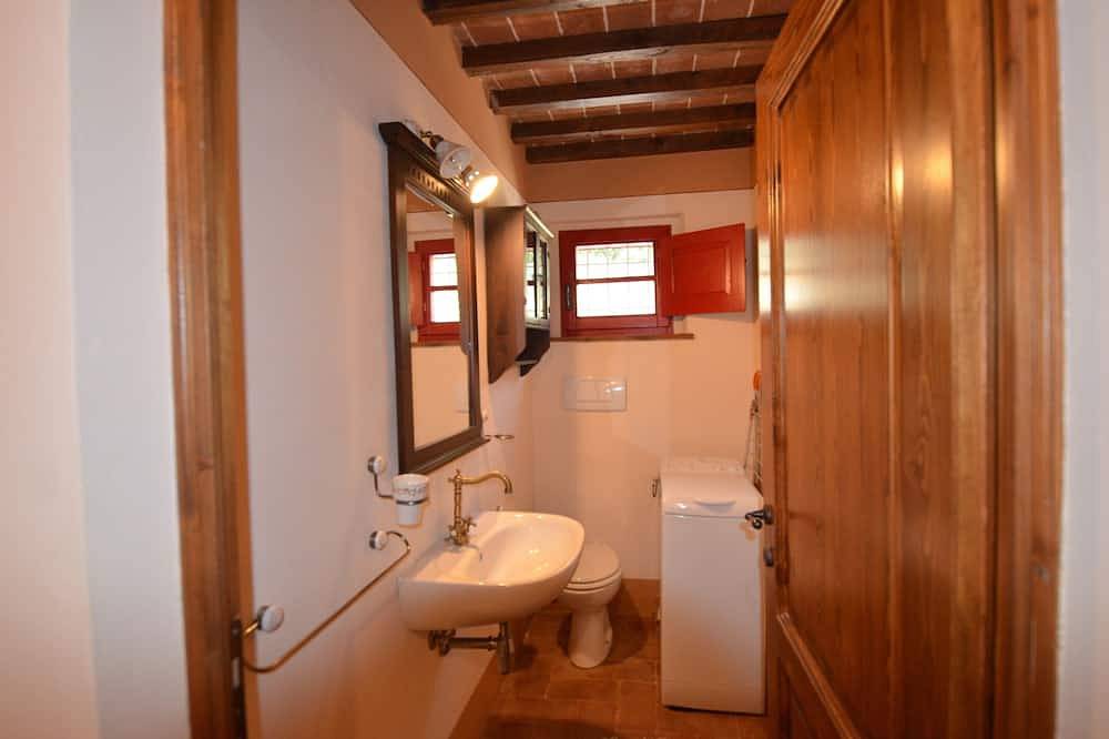 Romantisches Traumhaus mit Meerblick in Einzellage für 4 Personen mit Privatpool in Riparbella, Etruskische Küste
