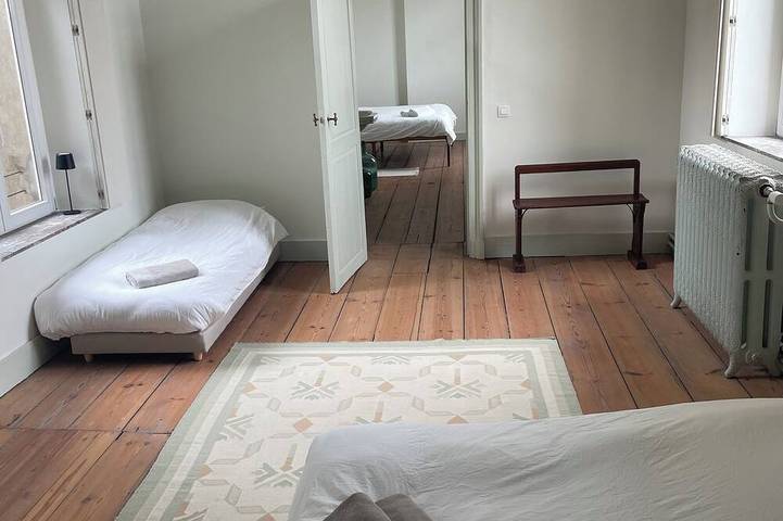 Location de vacances pour 14 personnes, avec terrasse et jardin dans Bierges - 4