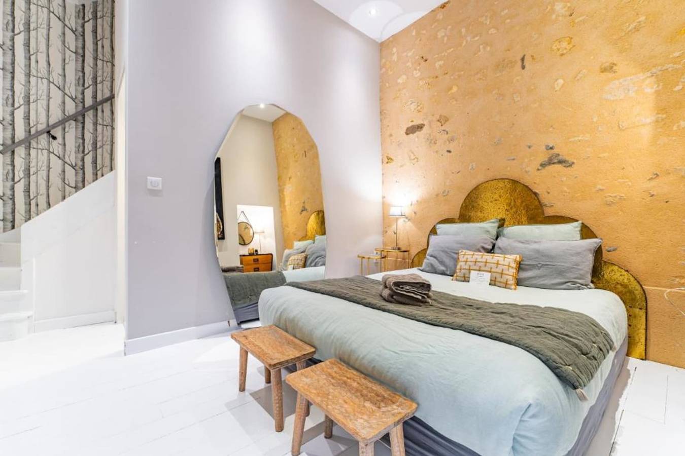 Entire apartment, Superb bright and charming Bordeaux flat with terrace in Bordeaux, Bordeaux region