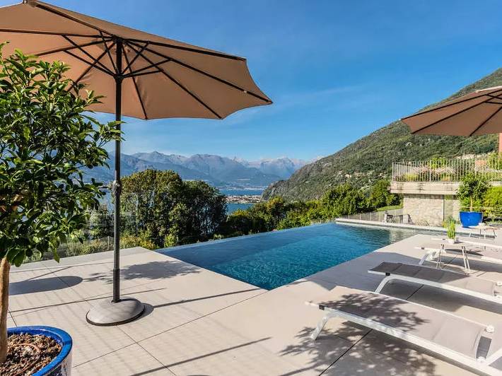 Villa per 5 persone, con piscina e giardino a Bellano