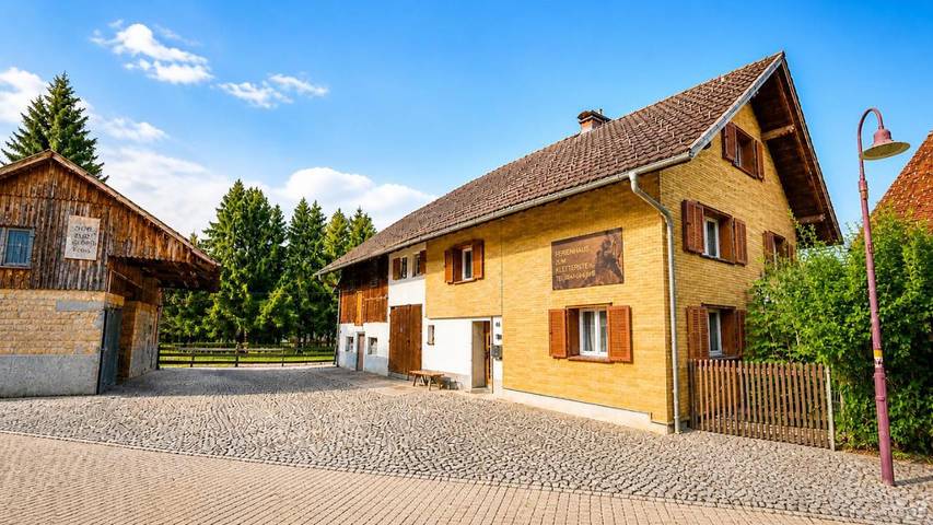 Ferienhaus für 18 Personen, mit Sauna und Ausblick