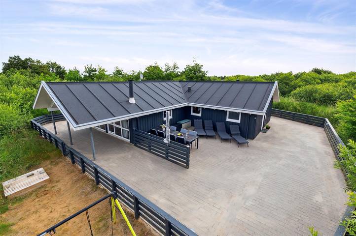 Ferienhaus für 8 Personen, mit Terrasse und Whirlpool sowie Sauna, mit Haustier in Biikebrennen