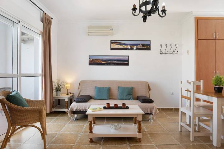 Entire apartment, Fantastic "Adriatico 207" Apartment in City Center with Balcony and Wi-Fi in Conil de la Frontera, Costa de la Luz
