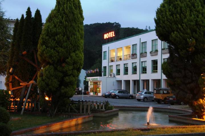 Hotel para 3 pessoas, com Terraço e Jardim e ainda Vista em Arganil