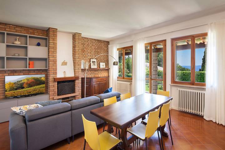 Villa für 6 Personen, mit Terrasse und Garten sowie Seeblick, mit Haustier in Venetien - 4