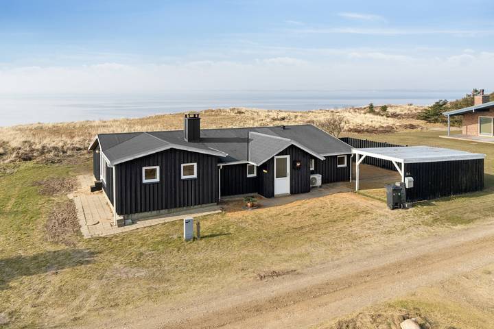Ferienhaus für 6 Personen, mit Garten und Terrasse sowie Seeblick und Ausblick in Knud Strand