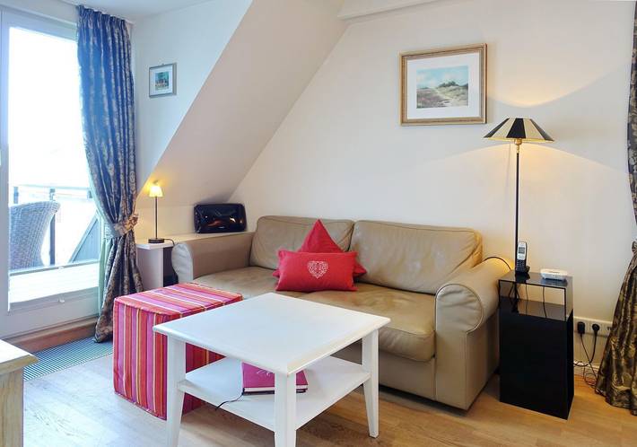 Ganze Wohnung, 2-Raum Appartement mit ca. 50m ² Nutzfläche im Obergeschoss. in Nordfriesische Inseln (Schleswig-Holstein) (Schleswig-Holstein), Wenningstedt