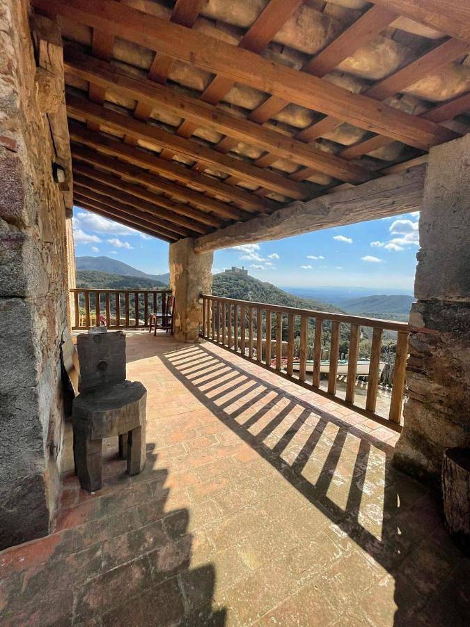 Casa rural para 3 personas, con Balcón y Terraza además de Jardín y Vistas en Capmany - 2