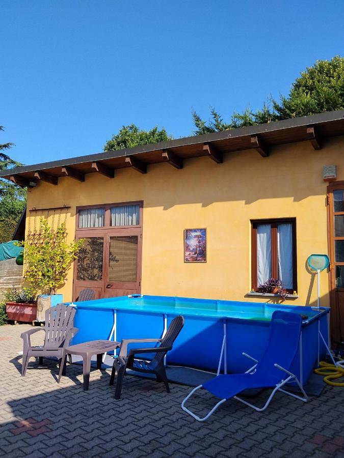 Gîte pour 3 personnes, avec Balcon et Terrasse ainsi que Jardin et Piscine à Govone - 4