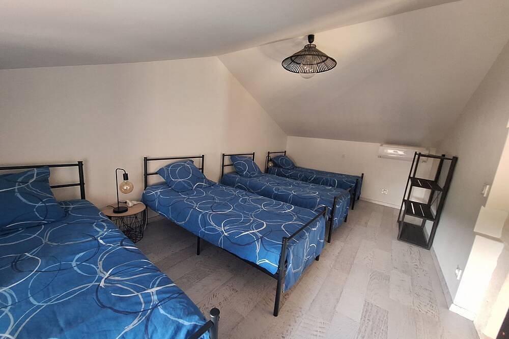 Chez Vero & David Maison en Pierre Contemporaine in Suze-la-Rousse, Nyons region