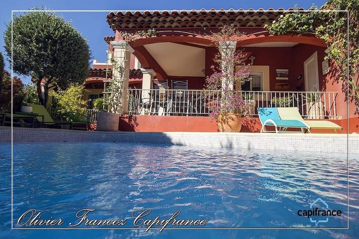 Secure villa near lecques and la madrague in Saint-Cyr-sur-Mer, Costa mediterranea (Francia)