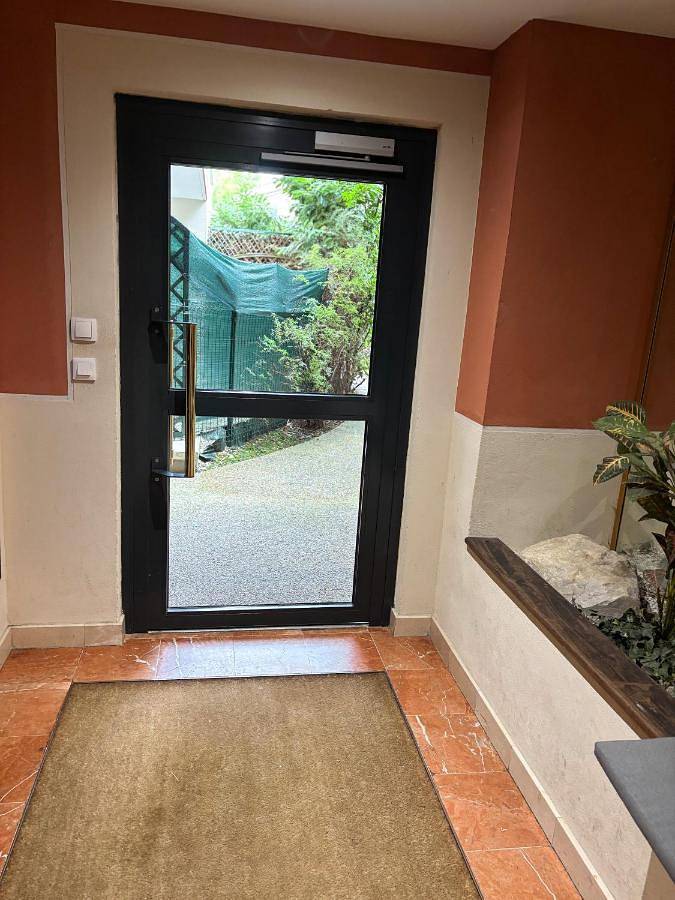 Gîte pour 2 personnes, avec terrasse à Conflans-Sainte-Honorine - 2