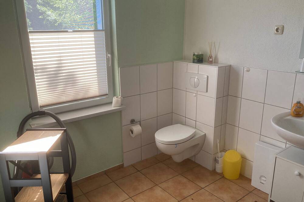 Ferienhaus an Karpfenspezialgewässer in Jabel, Naturpark Nossentiner/Schwinzer Heide