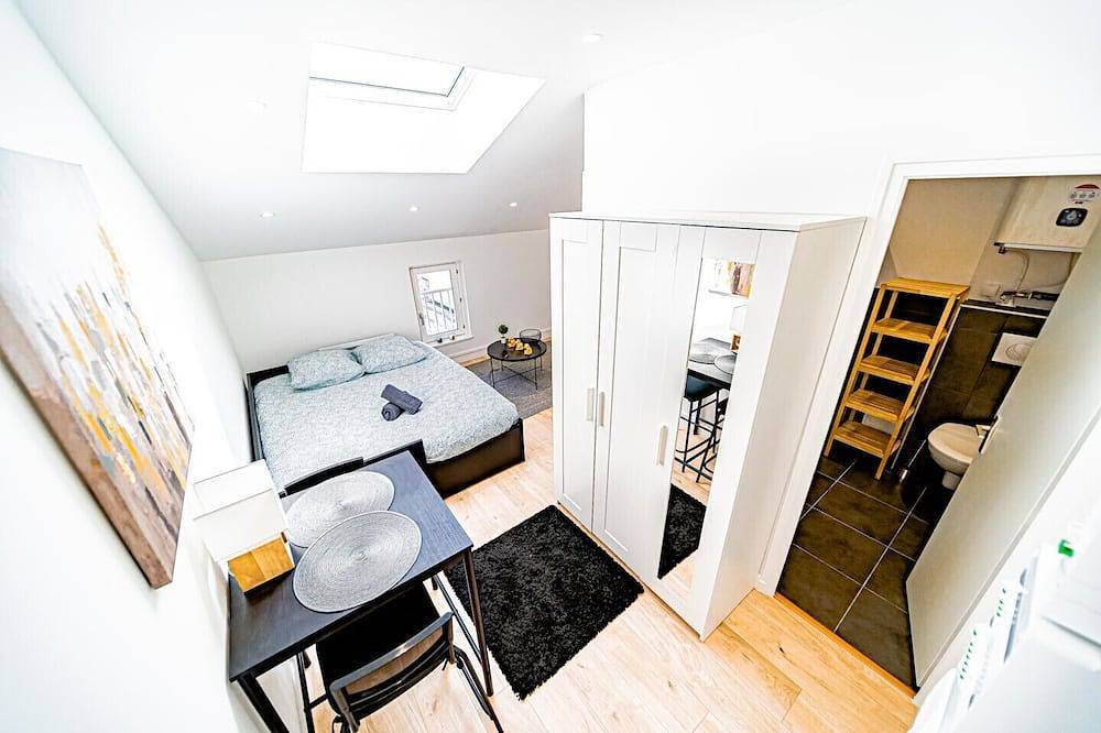 Appartement entier, Le Californie - Agréable studio - wifi inclus in Oullins, Lyon et ses environs