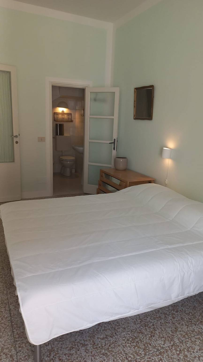 Ganze Wohnung, Ferienhaus im Stadtzentrum von Lesa am Lago in Lesa, Lago Maggiore (Piemont)