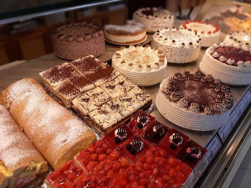 Cafe-Bäckerei-Pension Weigl - Doppelzimmer Nr.3 mit kostenfreiem Wlan in Oberviechtach, Naturpark Oberpfälzer Wald