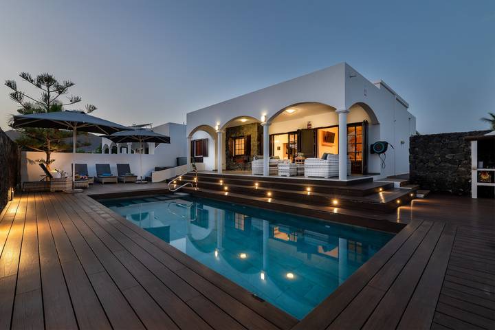Villa pour 8 personnes, avec jacuzzi et jardin - 1