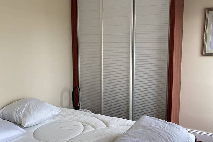 Apartamento entero, Apartamento de 3 habitaciones con ascensor en Dives-sur-Mer in Dives-sur-Mer, Region de Lisieux