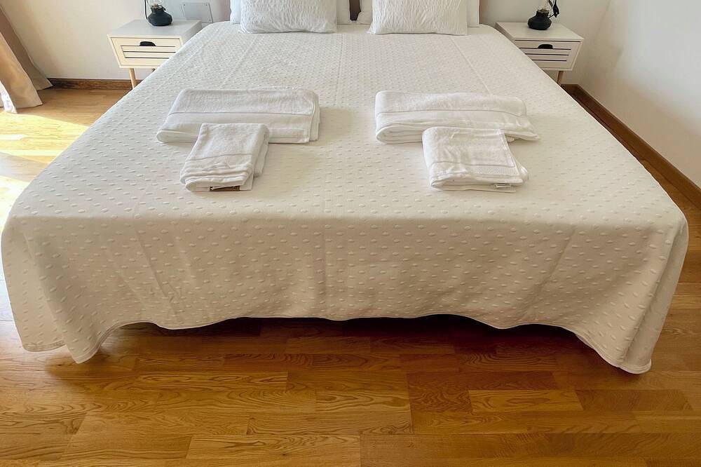 Premium Villa in Foz, North Coast of Galicia - 13 people - Beach and Nature in Foz, Costa de Galicia