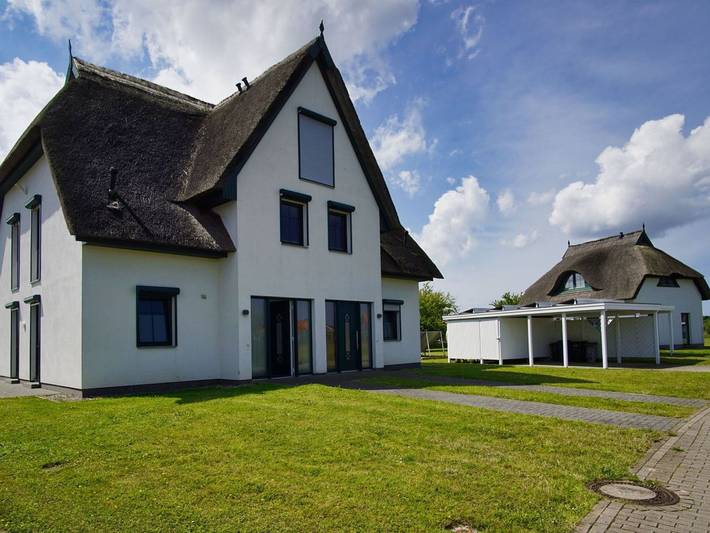Ferienhaus für 6 Personen, mit Balkon und Terrasse sowie Garten in Vaschvitz