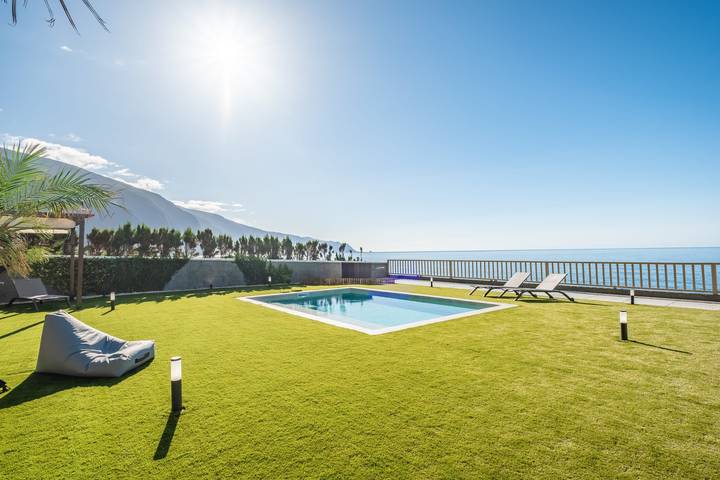 Hilani House by Homie in São Vicente (Madeira), Madeira
