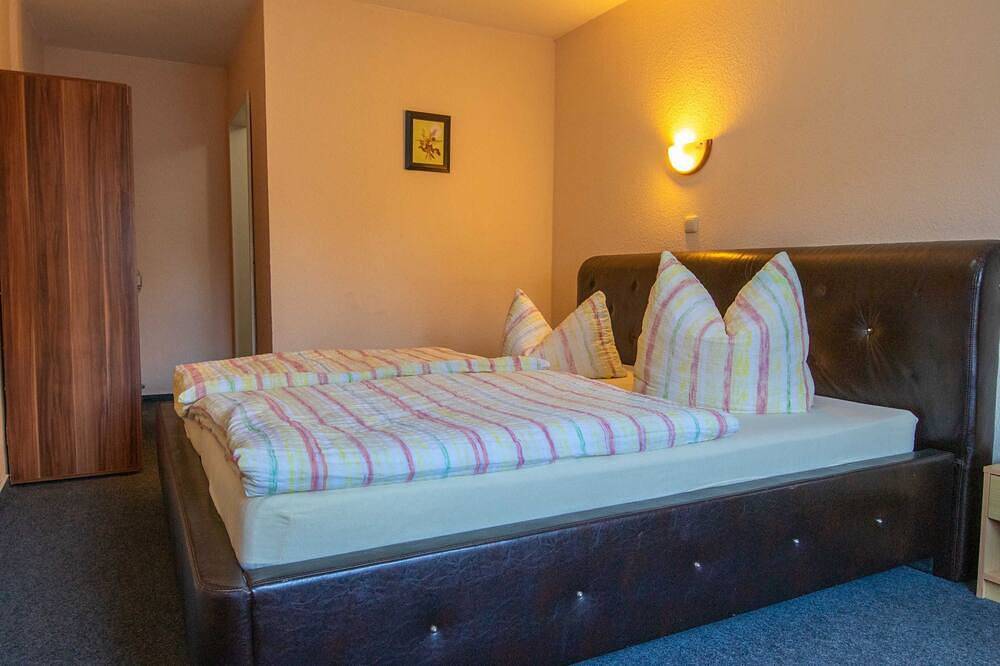 Entire apartment, Vacation room 2 - Holidays at Bierbach in Greifswald, Western Pomerania