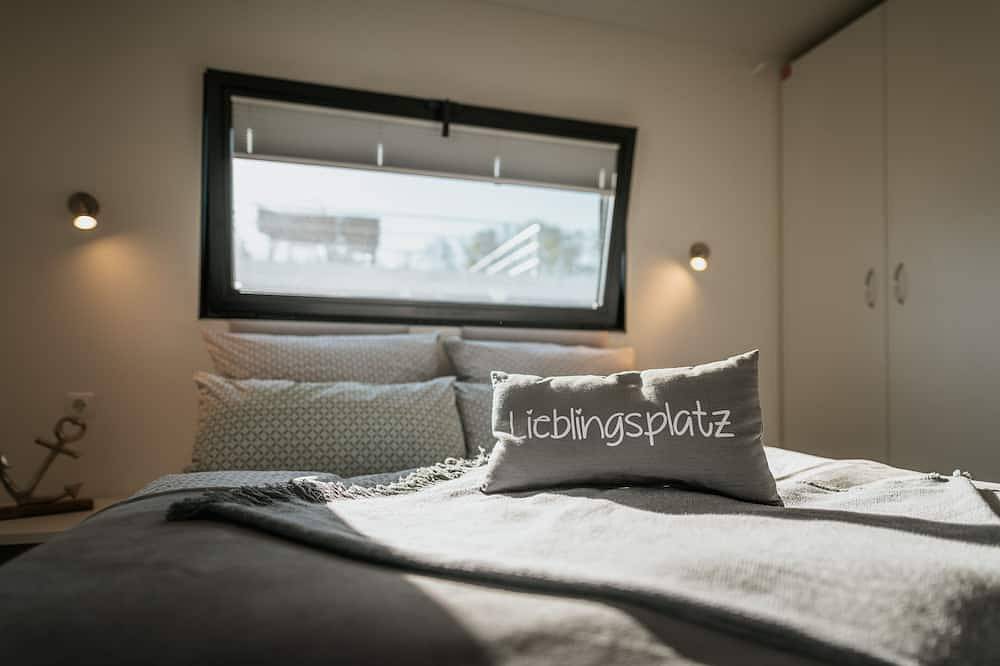 Houseboot Red Pearl - Momente der Ruhe in Zehdenick, Ruppiner Seenland