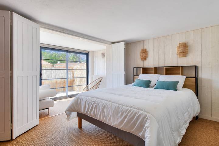 Location de vacances pour 10 personnes, avec terrasse et jardin à La Barre-de-Monts - 4