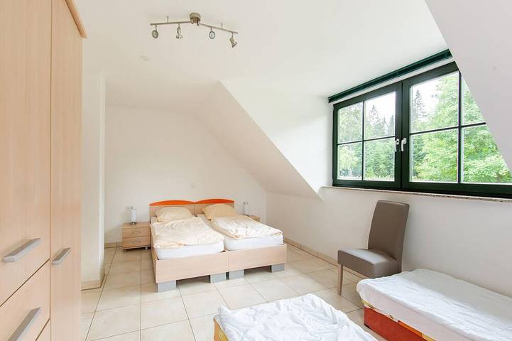 Ferienhaus für 20 Personen, mit Terrasse und Garten, mit Haustier am Rennsteig - 3