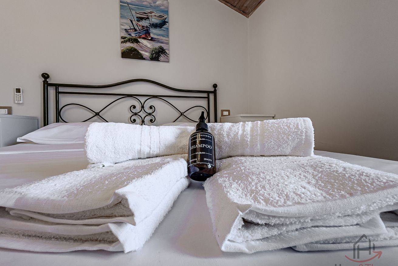 Appartamento intero, [Caruggi Lifestyle] mare 200m • A/C • Wifi in Albissola Marina, Riviera di Ponente