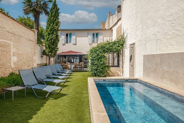 Hôtel pour 14 personnes, avec jardin