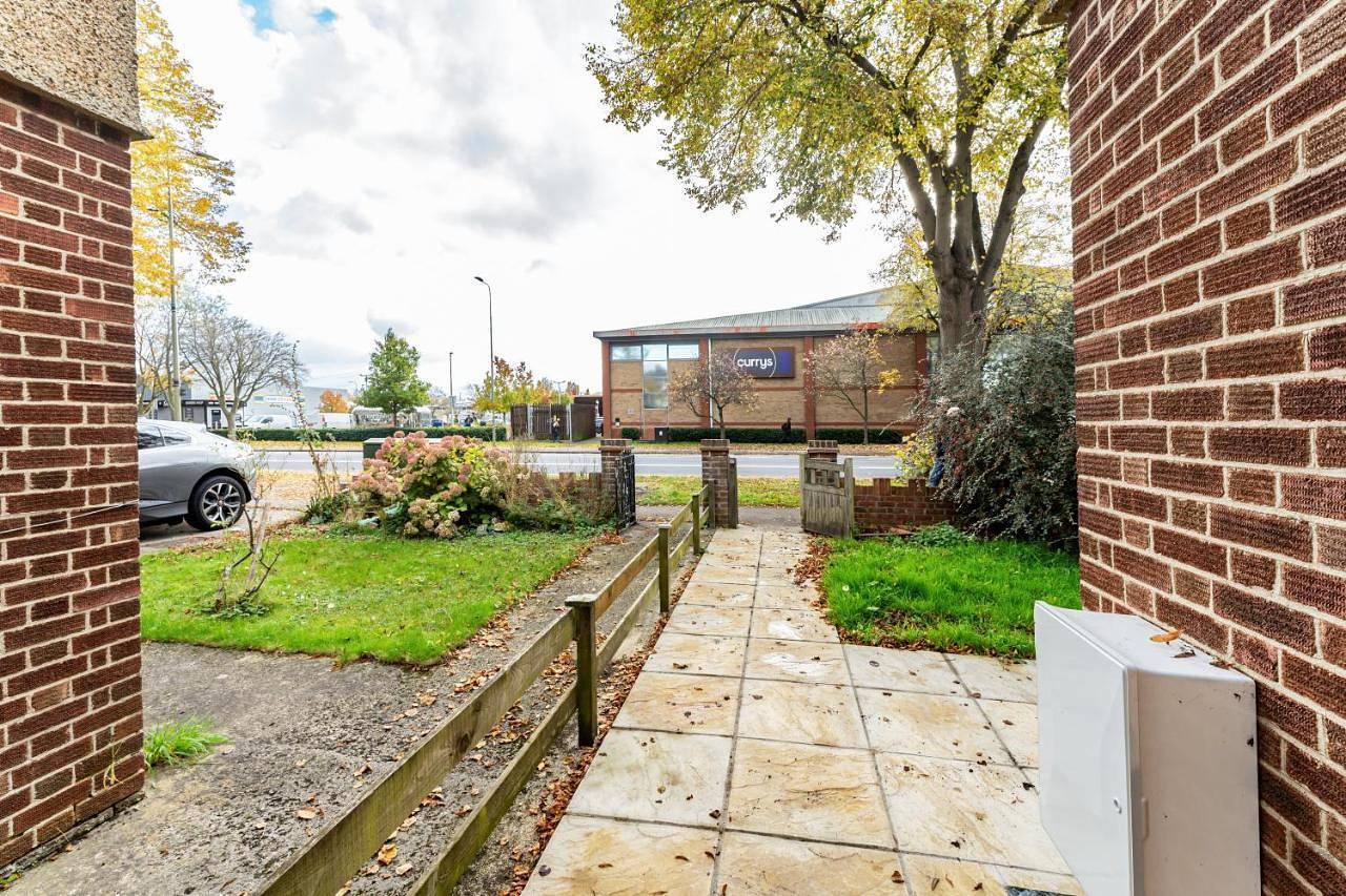Greenview ensuite double bedroom 5 in Oxford, Oxfordshire