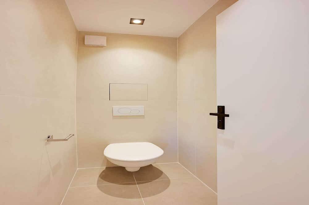 Geheel appartement, Charmant apt met Ac en balkon -2Br-4P- Suresnes in Suresnes, Hauts-de-Seine