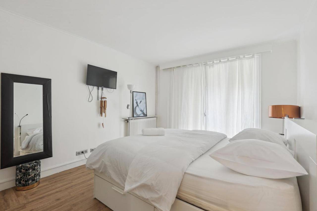 Appartement entier, Chic and spacious apartement with piano and terrace in Le Chesnay, Yvelines