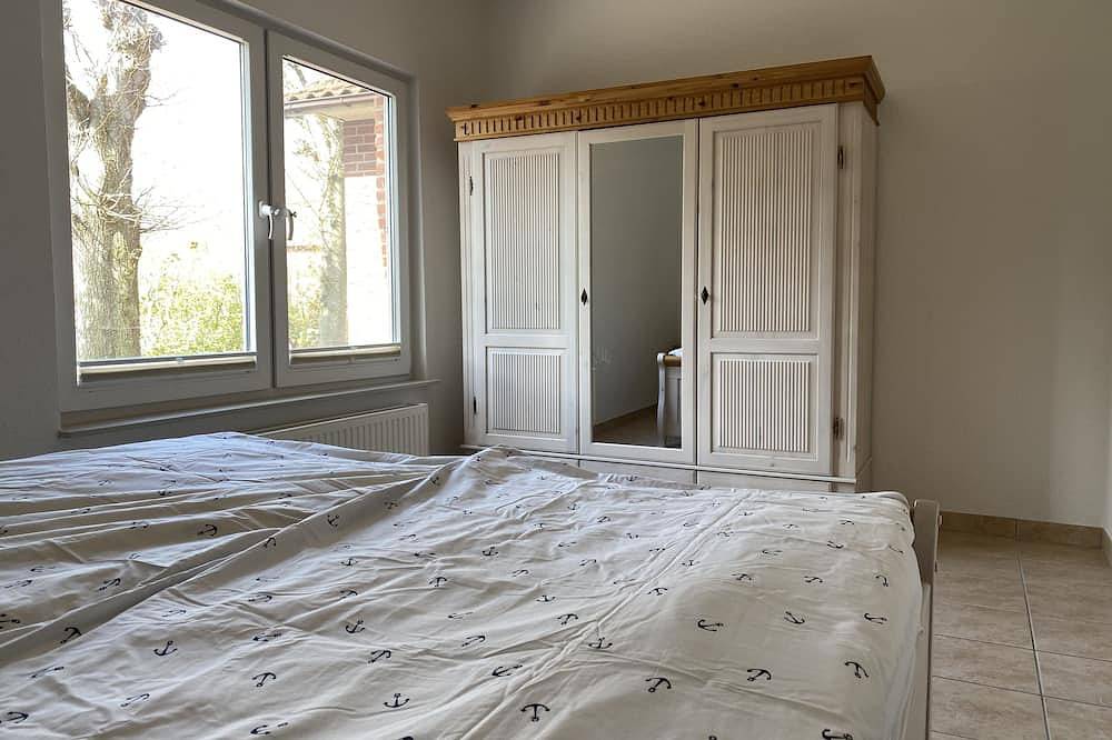 Ganze Wohnung, Ferienwohnung \"Seestern\" mit großem Garten im Herzen von Pilsum in Pilsum, Krummhörn